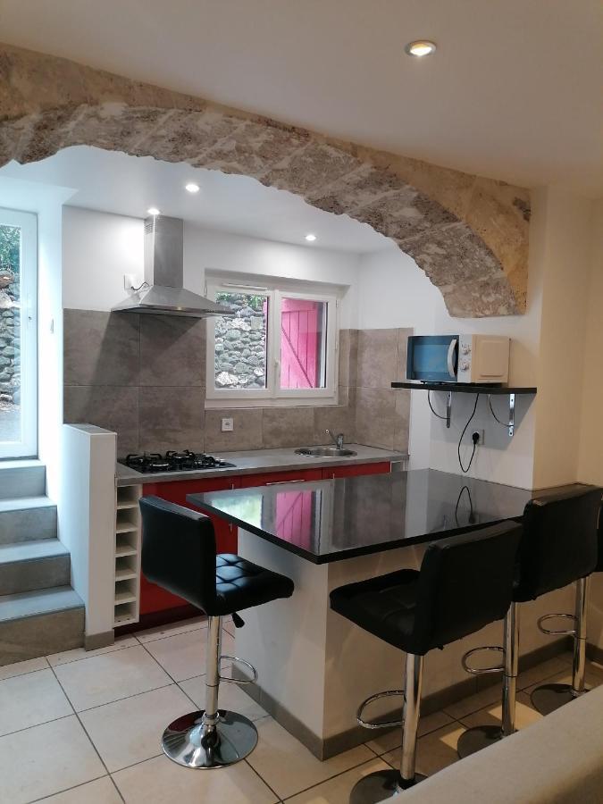 Appartement Paisible Entre Terre Et Mer Cabrieres  Ngoại thất bức ảnh