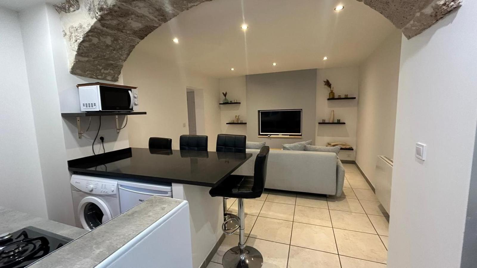 Appartement Paisible Entre Terre Et Mer Cabrieres  Ngoại thất bức ảnh
